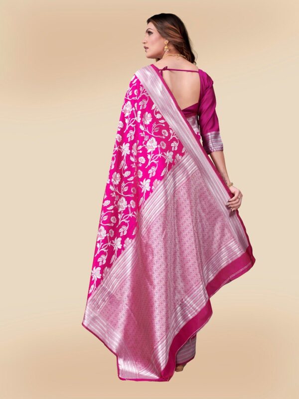 THE BANARASI SAREE IS MADE UP OF SILK THREADS - Image 4